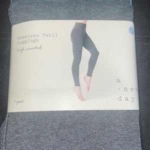 Heather grey seamless Twill leggings size Large/XL
